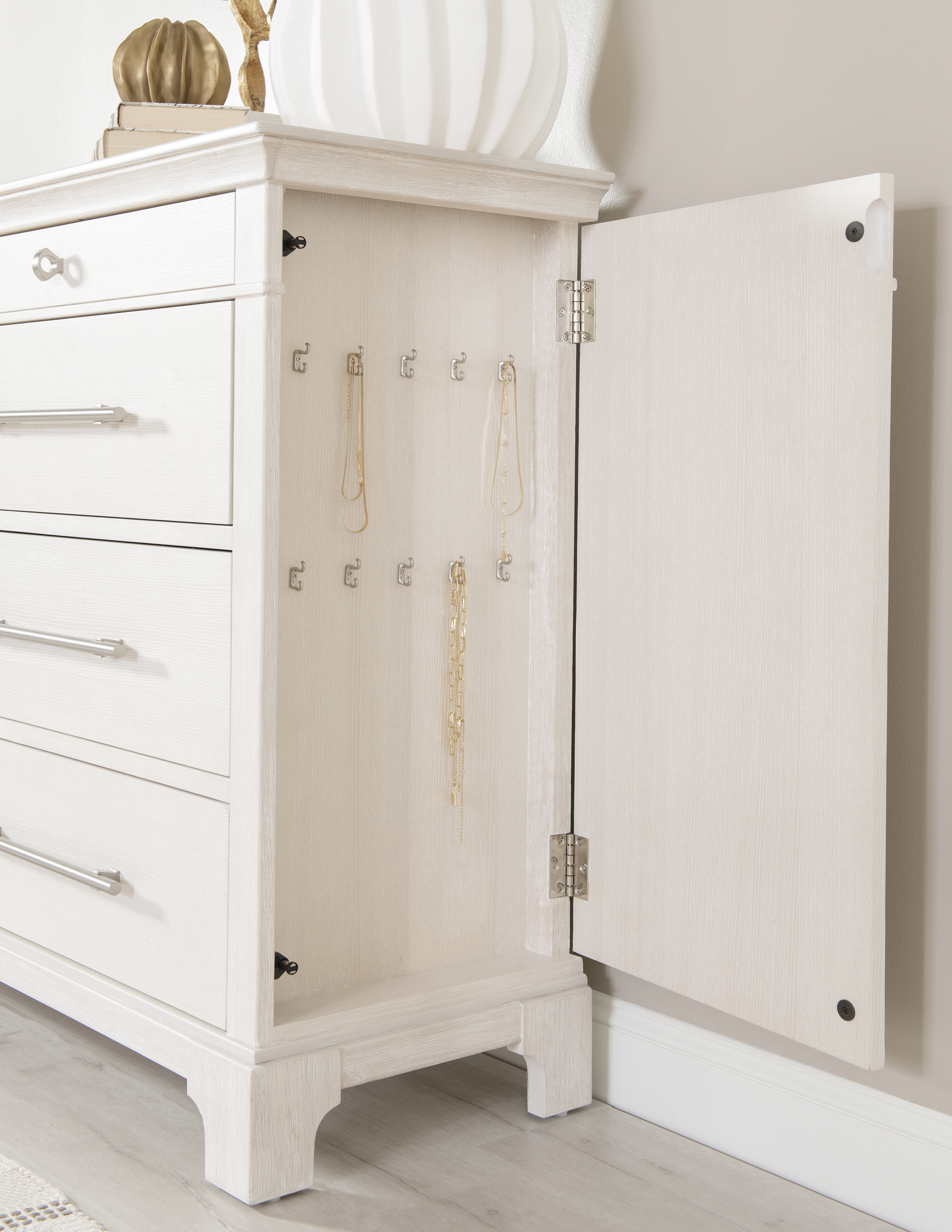 Harmony 8-Drawer Dresser | Mathis Home