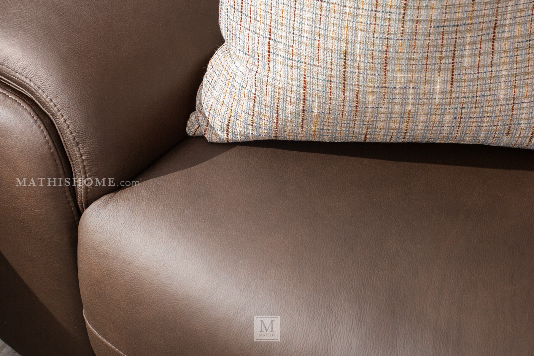 Trinity Power Sofa | Mathis Home
